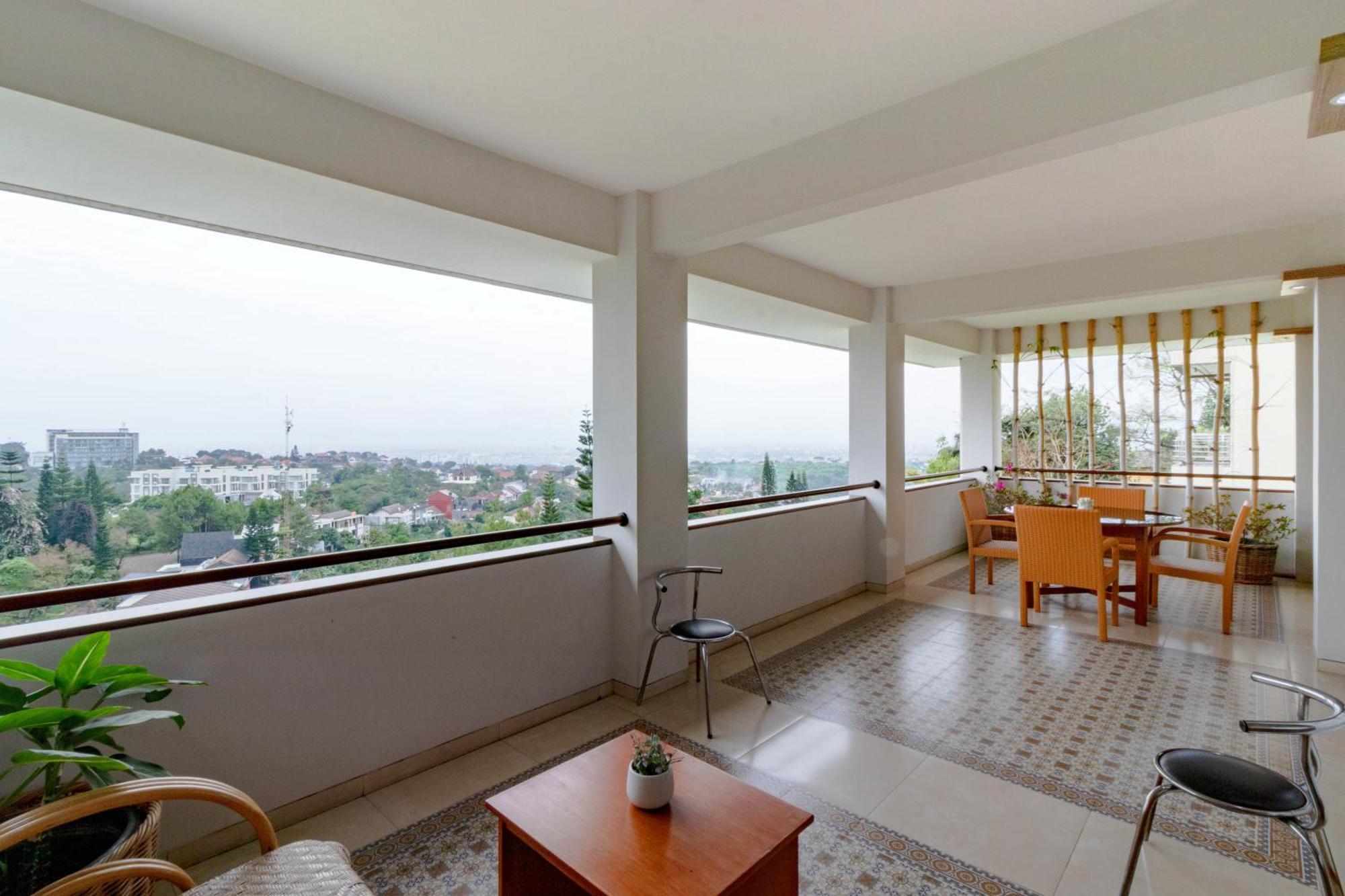 Family Only Amazing City View Villa - De Reiz Firen Syariah Bandung Exterior foto